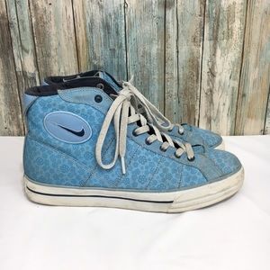 Nike Lace Up Mid Top Skate Board Shoes